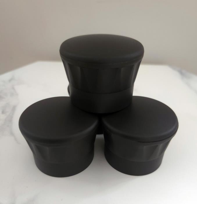 Enjoy greener food with Gen Grinders carbon black-free spice packaging